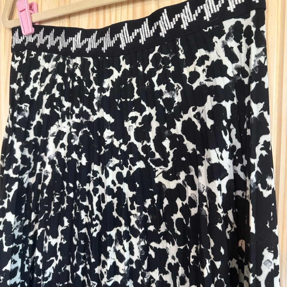 Sfizio Made in Italy Black & White Floor Length Print Maxi Skirt size 8/L - Picture 14 of 16